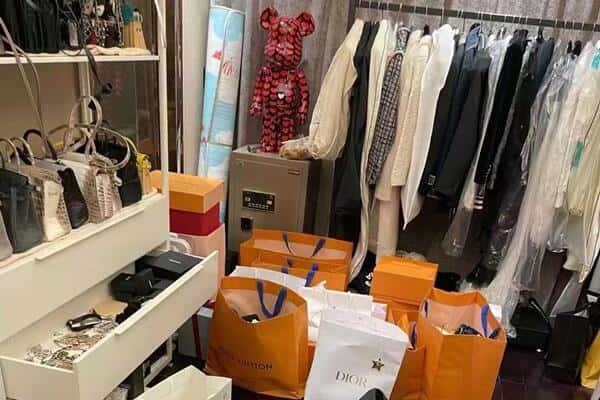西安回收一线品牌衣服